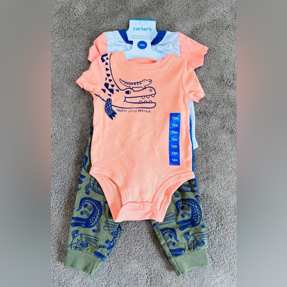 Carters set. NWT